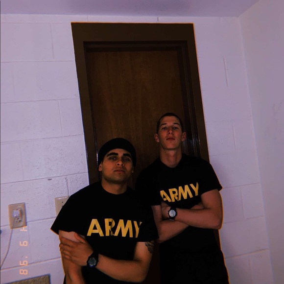 Meet your Posher, Sam - Picture 1 of 1